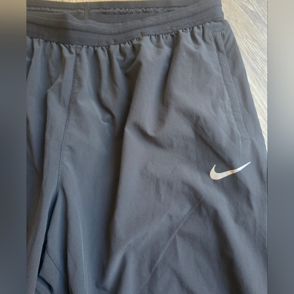 Nike Black Jogger Lightweight Sweatpants with Elastic Cuffs Large - Picture 5 of 6